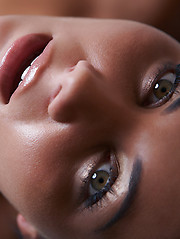 Erotic picture of Nataly in Le lit by Erro