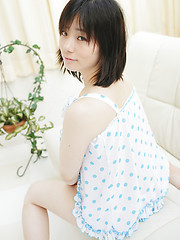 Erotic picture of Ami Ichinose cute japanese girl