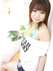 Erotic picture of Naked Japanese chick