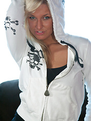Erotic picture of White Hoodie