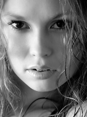 Erotic picture of Caesaria makes a frothy, wet series with lots of tempting and erotic poses baring her scrumptious, fresh assets.