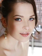 Erotic picture of Cute Amelie in ero session