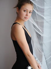 Erotic picture of Wonderful dark blonde cutie flashes for camera her assets in the way that is really marvelous. Simple, sweet, sexy and horny, this teen is the one.