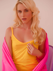 Erotic picture of Kara Duhe gets horny on the chair shows off her stretched, pink pussy