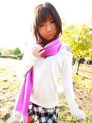 Erotic picture of Hot babe Mahiru Tsubaki showing off with joy