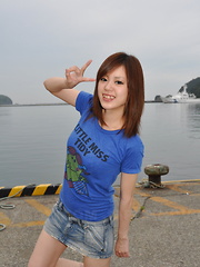 Erotic picture of Beautiful lady Hinata Serina likes to show off