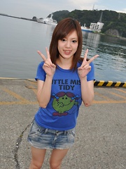 Erotic picture of Beautiful lady Hinata Serina likes to show off