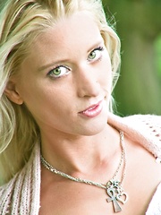 Erotic picture of Uma Zex